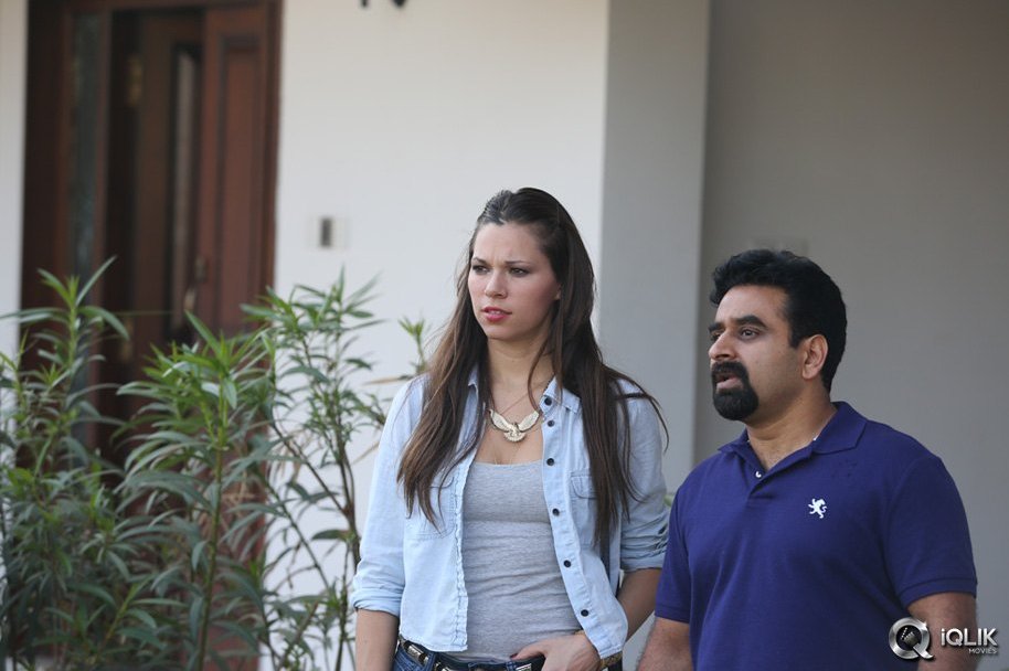 Rendu-Rellu-Naluge-Movie-Team-Interview-Photos